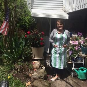 Meet your Posher, Maristela