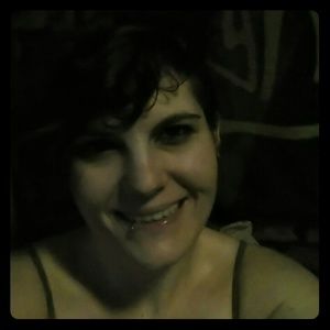 Meet your Posher, Holly