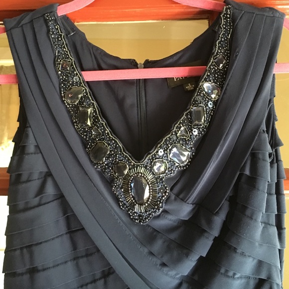 Dress - Picture 2 of 4