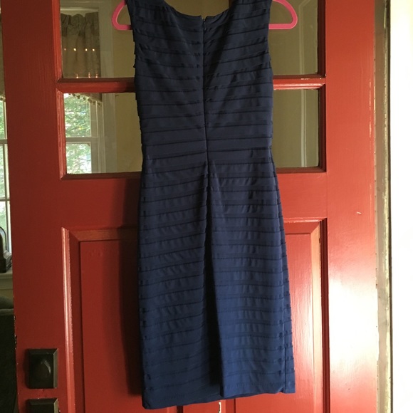 Dress - Picture 4 of 4