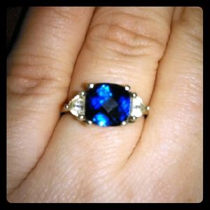 925 Sterling Silver 3 Stone Ring. Size 7 *REDUCED*