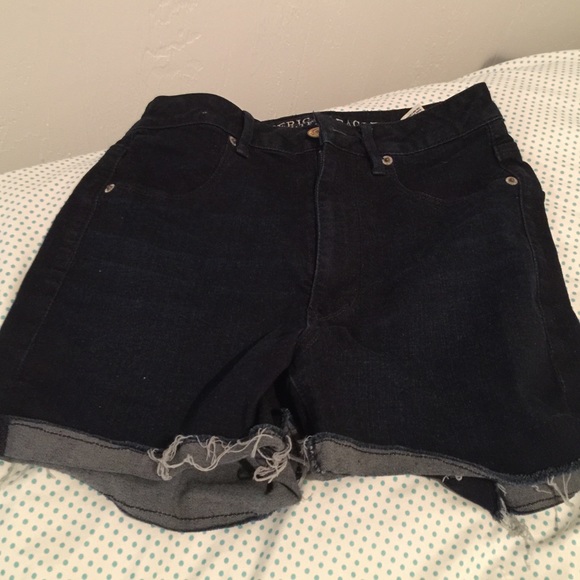 Super cute high rise shortie !