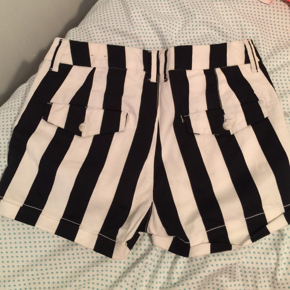 American eagle shorts - Picture 2 of 2