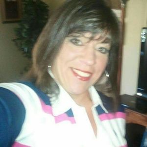 Meet your Posher, Deborah