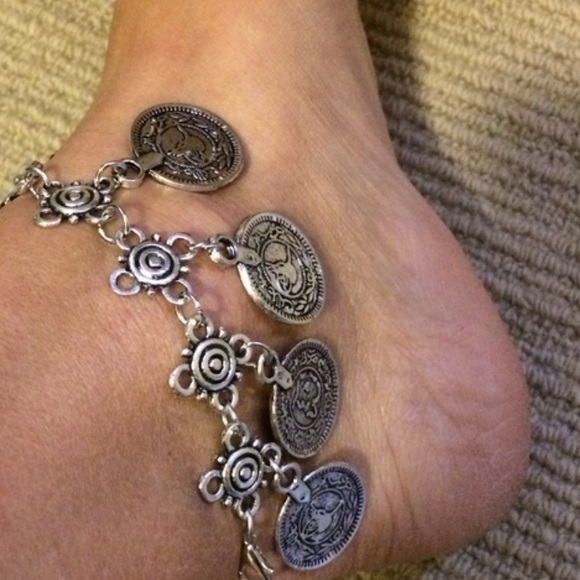 🚫SOLD OUT🚫🎉HP🎉Boho Coin Bracelet Or Anklet - Picture 3 of 3