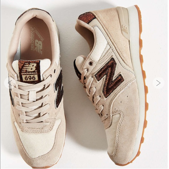 New Balance 696! LISTED ON MERCARI FOR $75