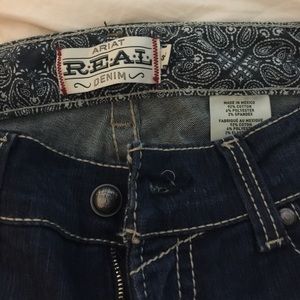 Ariat Jeans BRAND NEW never worn.. 32R