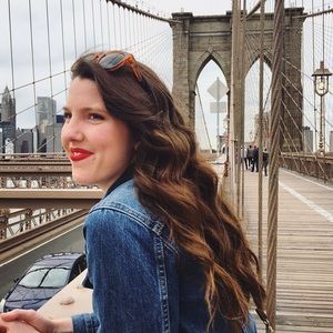 Meet your Posher, Alexandra