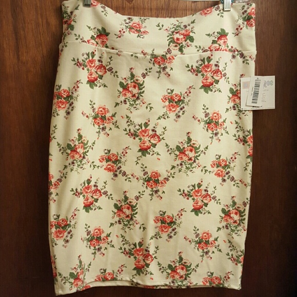 2xl Lularoe Cassie