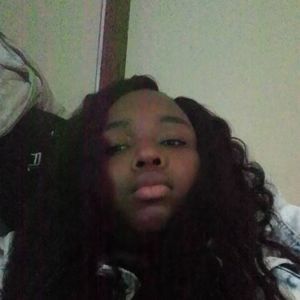 Meet your Posher, Cassandra