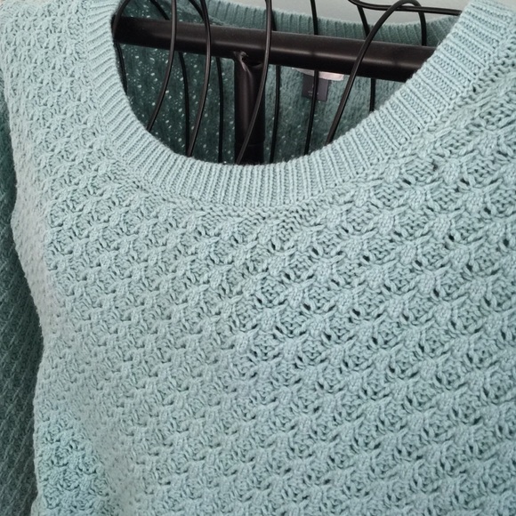 Sweater - Picture 3 of 3