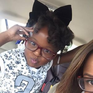 Meet your Posher, Comesha