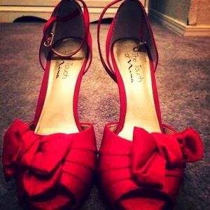 Gorgeous Red Satin Pumps by Touch of Nina