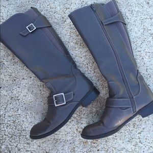 SOLD- Great knee high boots