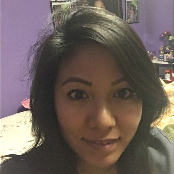 Meet your Posher, Cindy - Picture 1 of 1