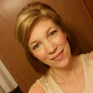 Meet your Posher, April