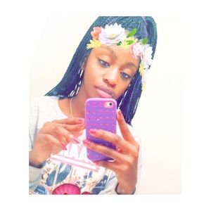 Meet your Posher, Monica