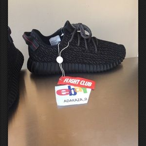 100% Auth. Yeezy Boost 350 Pirate Black size 10