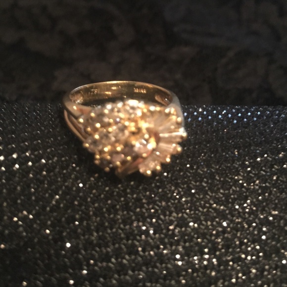 🎀 SALE 🎀Diamond Ring 14 KT Gold - FINAL PRICE - Picture 3 of 4