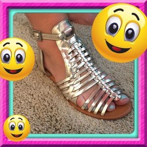 Gladiator sandal gold nice sandal❤️