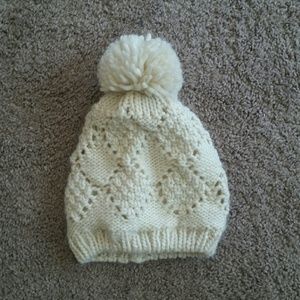 Old Navy: NWOT Knitted Winter Hat