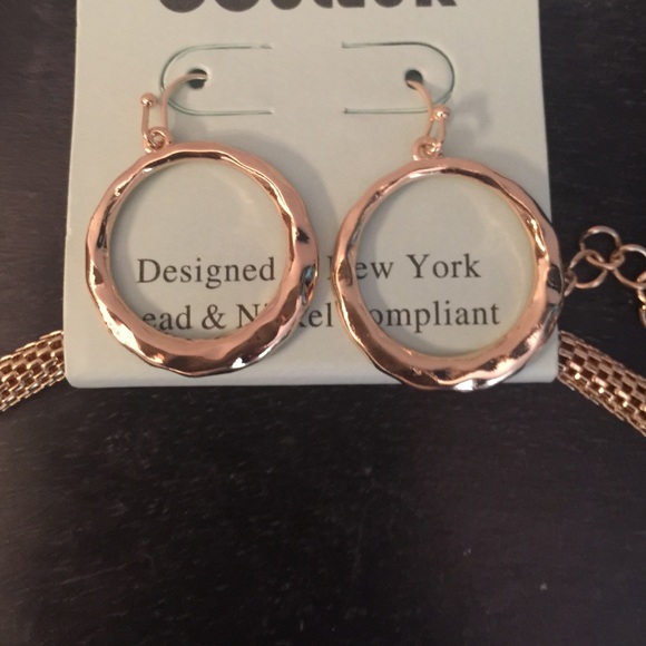 Jewelry Set - Picture 2 of 2