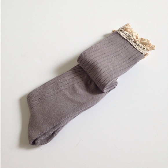 Peony and Moss Knee High Lace Socks - Picture 2 of 4