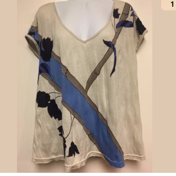 Off the shoulder free people shirt. Flowy :)