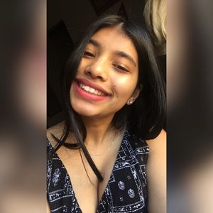 Meet your Posher, Greeta