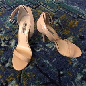 Steve Madden Size 8 Nude Heels