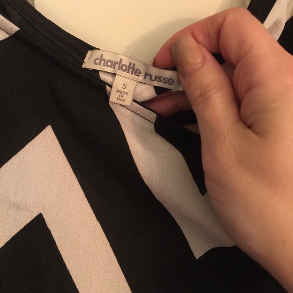 Charlotte Russe Chevron tunic top. - Picture 4 of 4