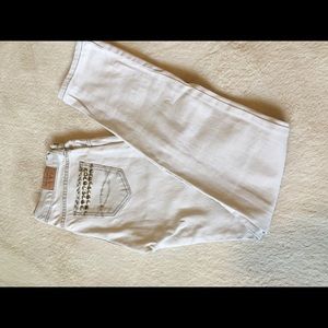 Abercrombie Demi jean . 100% cotton