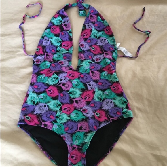 Low cut backless one piece