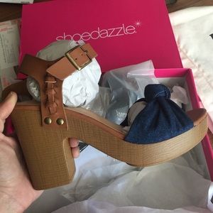 New in box. Shoedazzle size 6