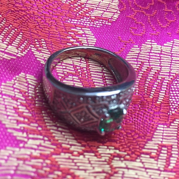 SOLD! πHP!πSALE! Gorgeous 14K WG Tsavorite Diamond Ring - Picture 4 of 4