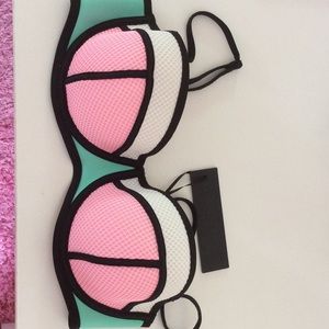 Triangl bikini Top!!!! Poppy flamingo fling!!!!!!!