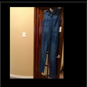 Cute new with tags long blue jean pants romper 🎈