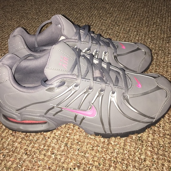Nike max air running shoes