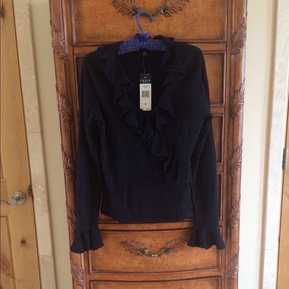 Sweater-Chaps black sweater w ruffled neck/sleeves