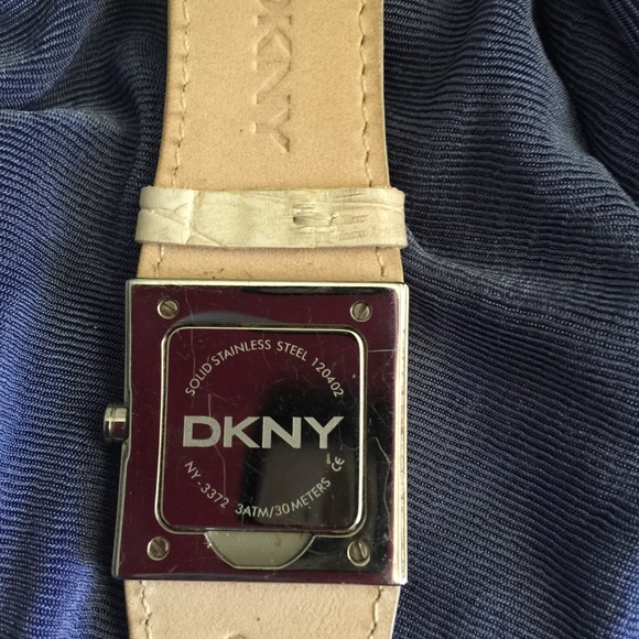 Dkny Watch - image 3