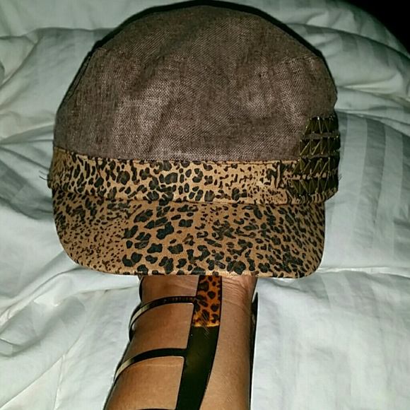 Hat - Picture 2 of 4