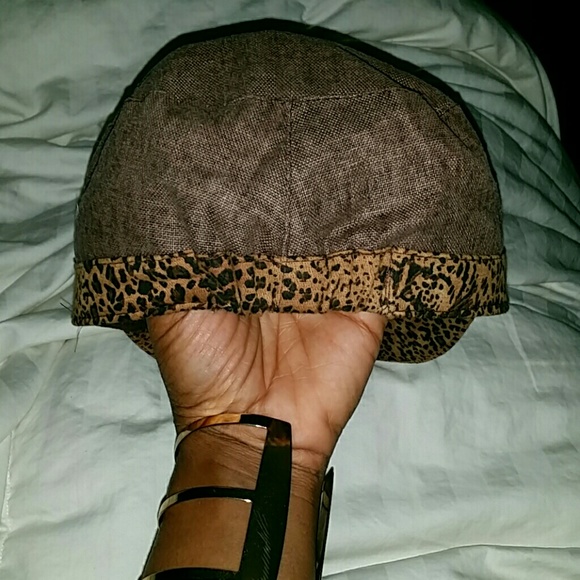 Hat - Picture 3 of 4
