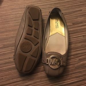 Michael Kors flat