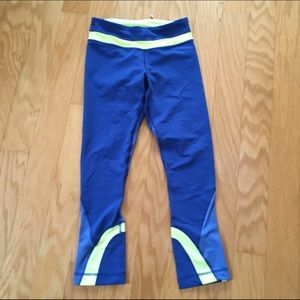 NWOT Lululemon Inspire Crops Blue/Yellow Sz 2