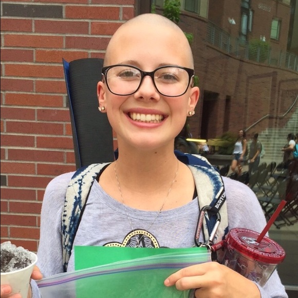 Meet your Posher, Katelyn - Picture 1 of 1