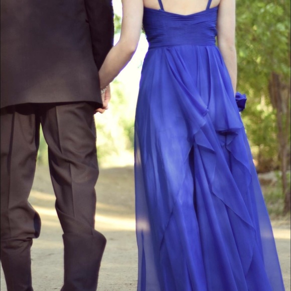 I am selling this beautiful Royal blue dress! - Picture 4 of 4