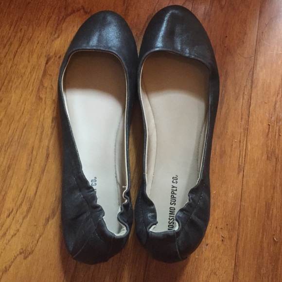 Size 8 slip Ons