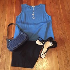 💥Closet Clear Out💥NWOT Wool Blend Tahari Blouse