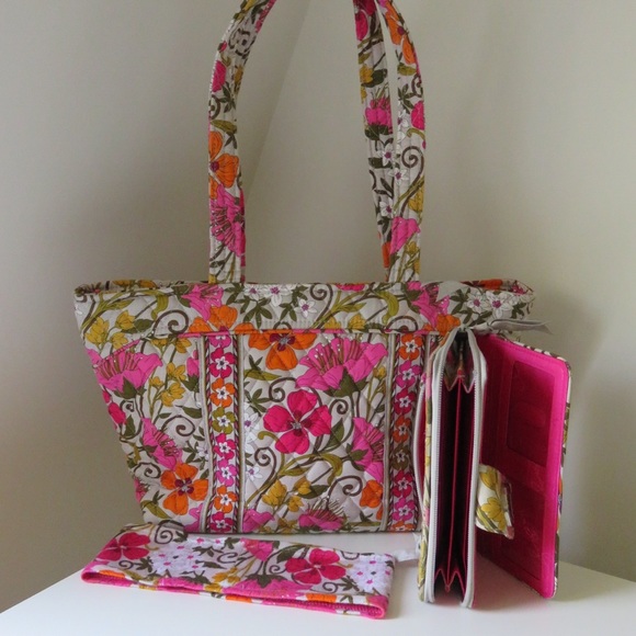 Vera Bradley Set - Tea Garden - Picture 4 of 4