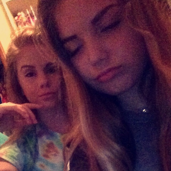 Meet your Posher, Sara - Picture 1 of 1